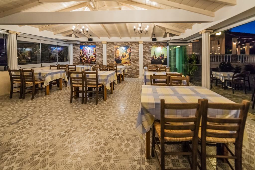 Sintrivanis Resort Beach Paralía Skotínis المظهر الخارجي الصورة