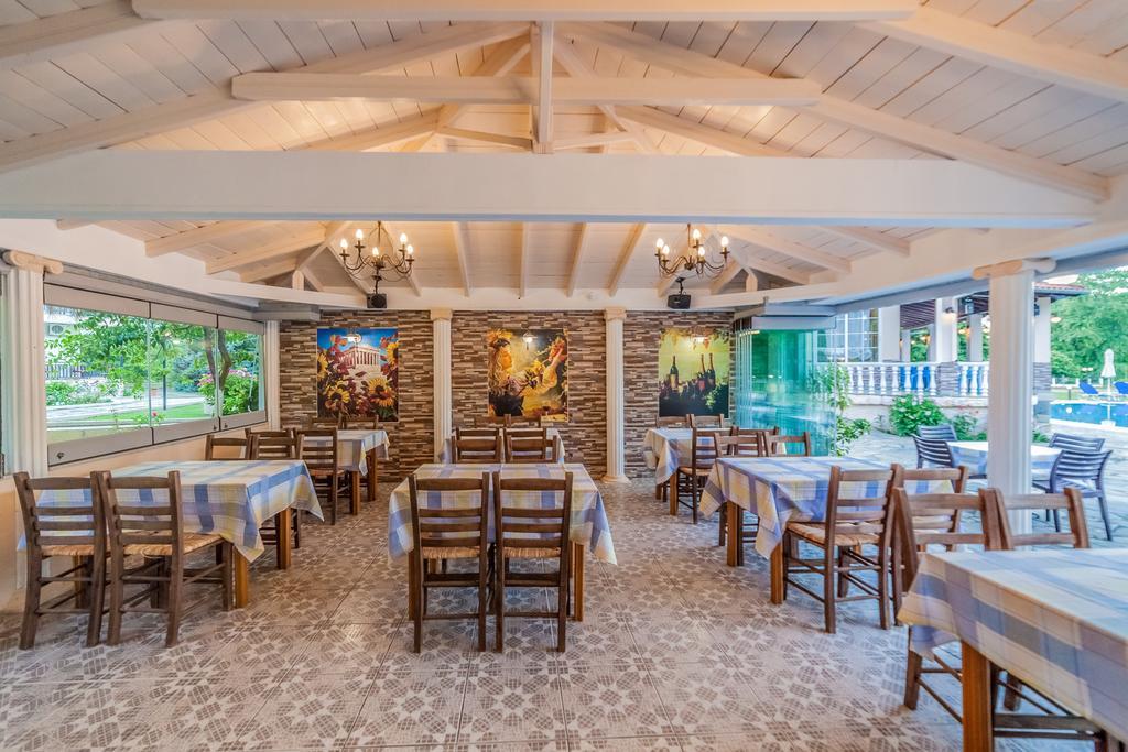 Sintrivanis Resort Beach Paralía Skotínis المظهر الخارجي الصورة