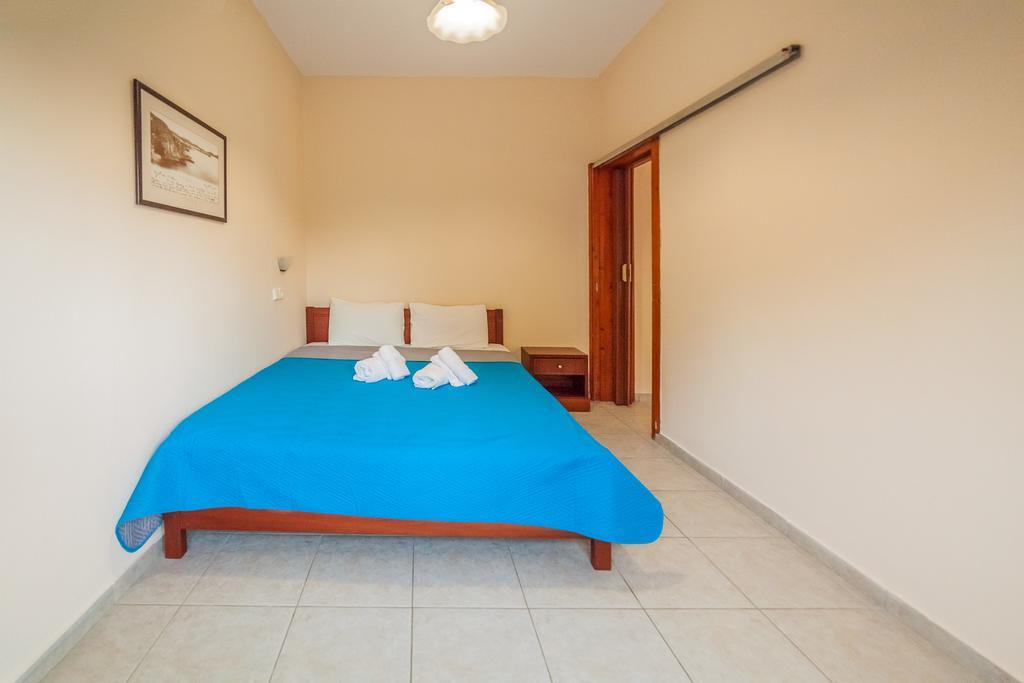 Sintrivanis Resort Beach Paralía Skotínis المظهر الخارجي الصورة