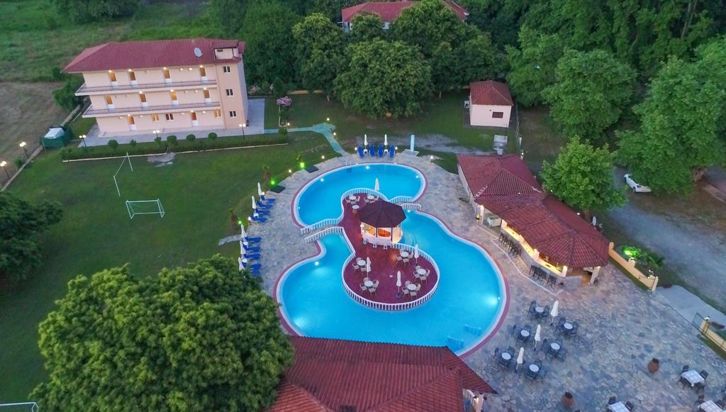 Sintrivanis Resort Beach Paralía Skotínis المظهر الخارجي الصورة