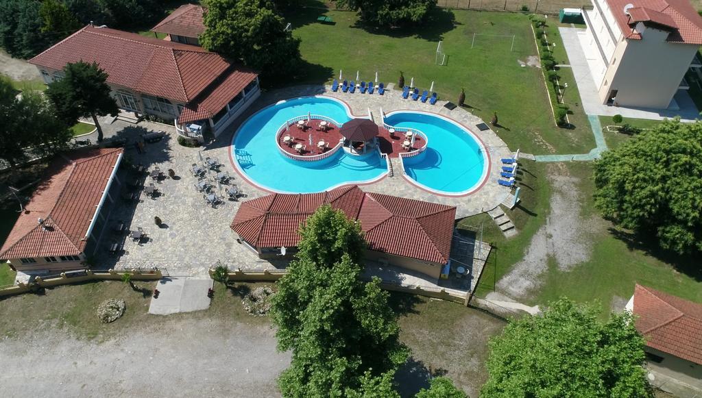 Sintrivanis Resort Beach Paralía Skotínis المظهر الخارجي الصورة