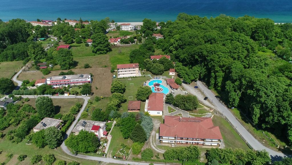 Sintrivanis Resort Beach Paralía Skotínis المظهر الخارجي الصورة