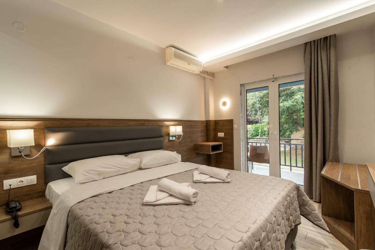 Sintrivanis Resort Beach Paralía Skotínis المظهر الخارجي الصورة